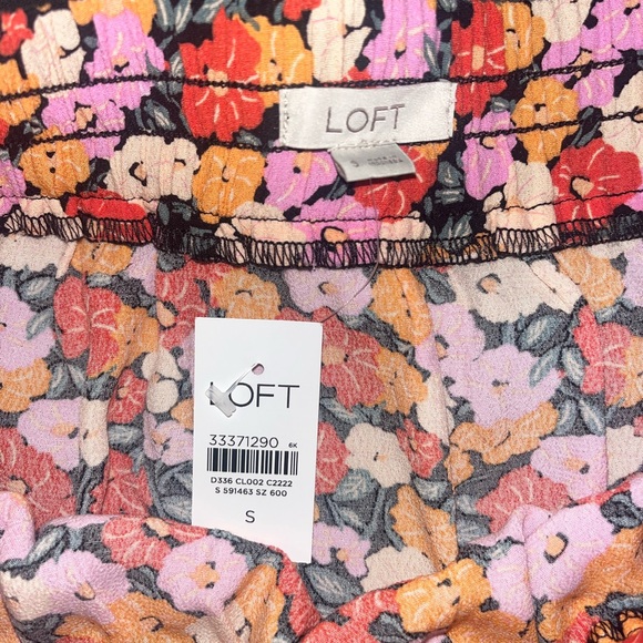 Loft NWT Floral Knee Length Skirt 🌵Small - Picture 4 of 4